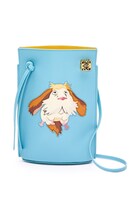 ロエベ×スタジオジブリ「ハウルの動く城」カプセルコレクションより。