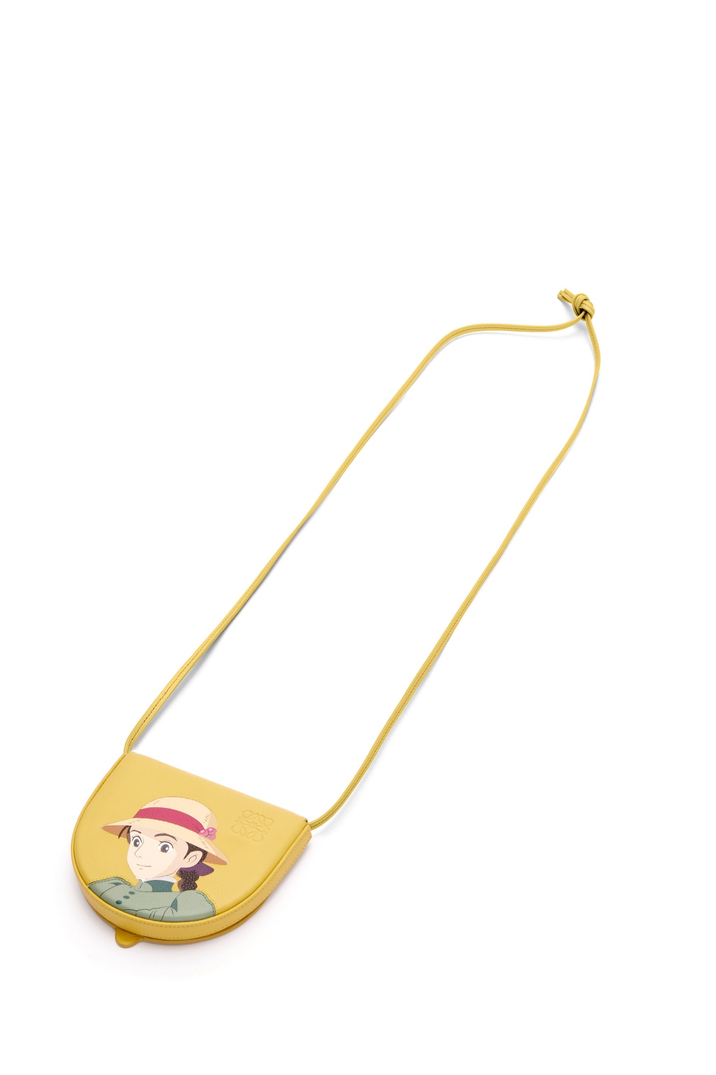 ロエベ×スタジオジブリ「ハウルの動く城」カプセルコレクションより。