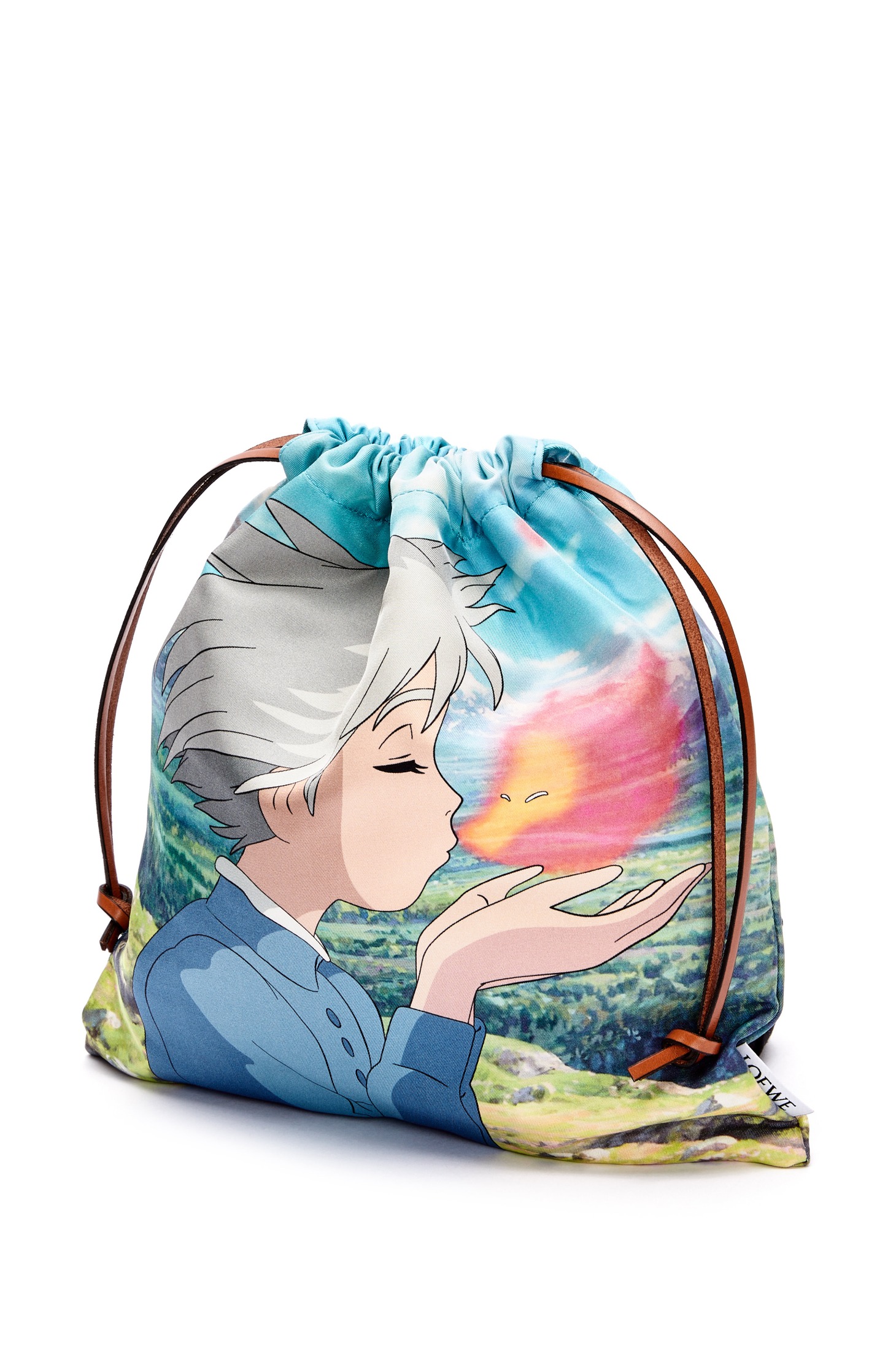 ロエベ×スタジオジブリ「ハウルの動く城」カプセルコレクションより。