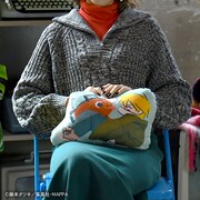 ダイカットクッション（デンジとポチタ）