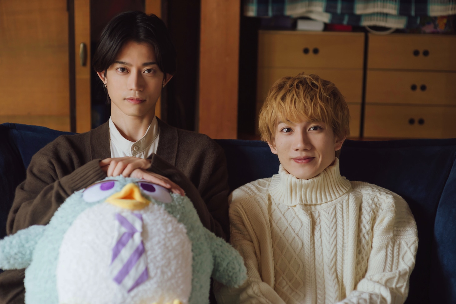 映画「アキはハルとごはんを食べたい」主演の2人。左から高橋健介、赤澤遼太郎。