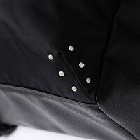 尾形百之助モデルのバックパック。