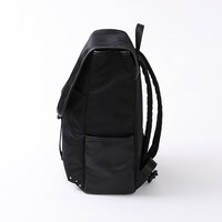 尾形百之助モデルのバックパック。