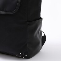 尾形百之助モデルのバックパック。