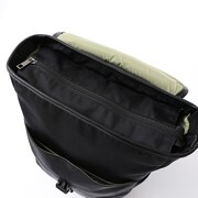 尾形百之助モデルのバックパック。