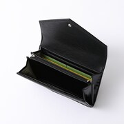 尾形百之助モデルの財布。