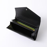 尾形百之助モデルの財布。