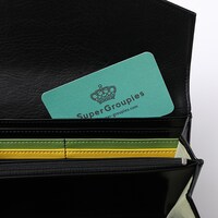 尾形百之助モデルの財布。