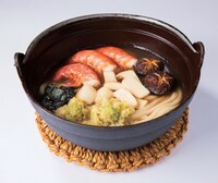 「大サソリと歩き茸の水炊き」