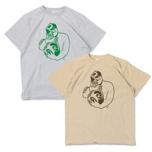 「スカート 222だから実家の猫が嫌そうな顔してる写真置いときますねTシャツ」