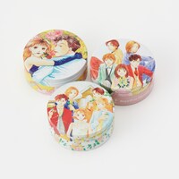 オリジナルグッズのスチームクリーム。 (c)神尾葉子／集英社