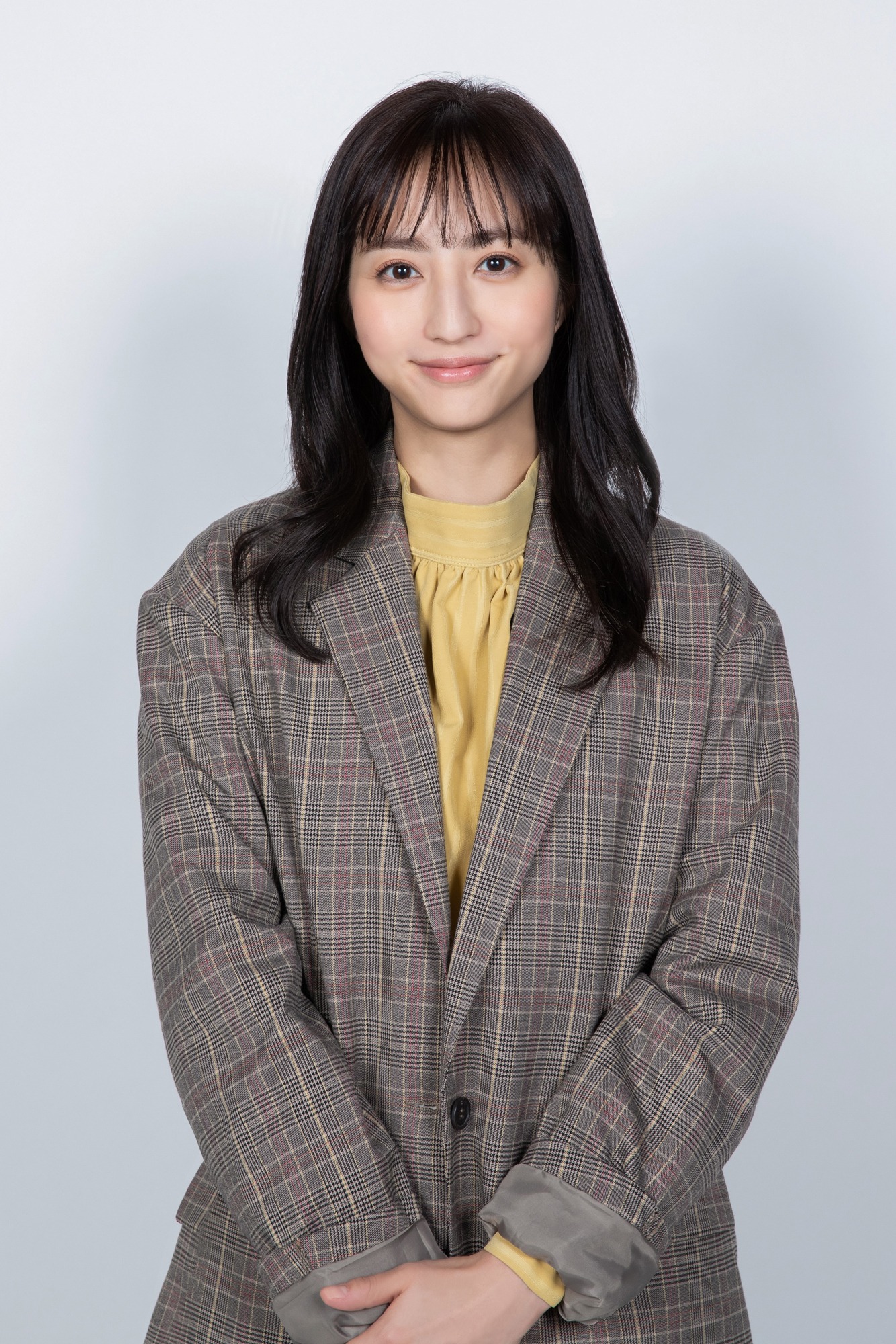堀田茜扮する仲道美咲。 (c)テレビ東京