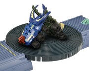 「バトル昆虫カブトボーグ」シリーズの遊び方。(c)ＴＯＭＹ