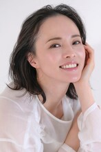 ジェームズ・ボンド役の大湖せしる。