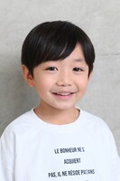 久我ふみお役の石塚陸翔。