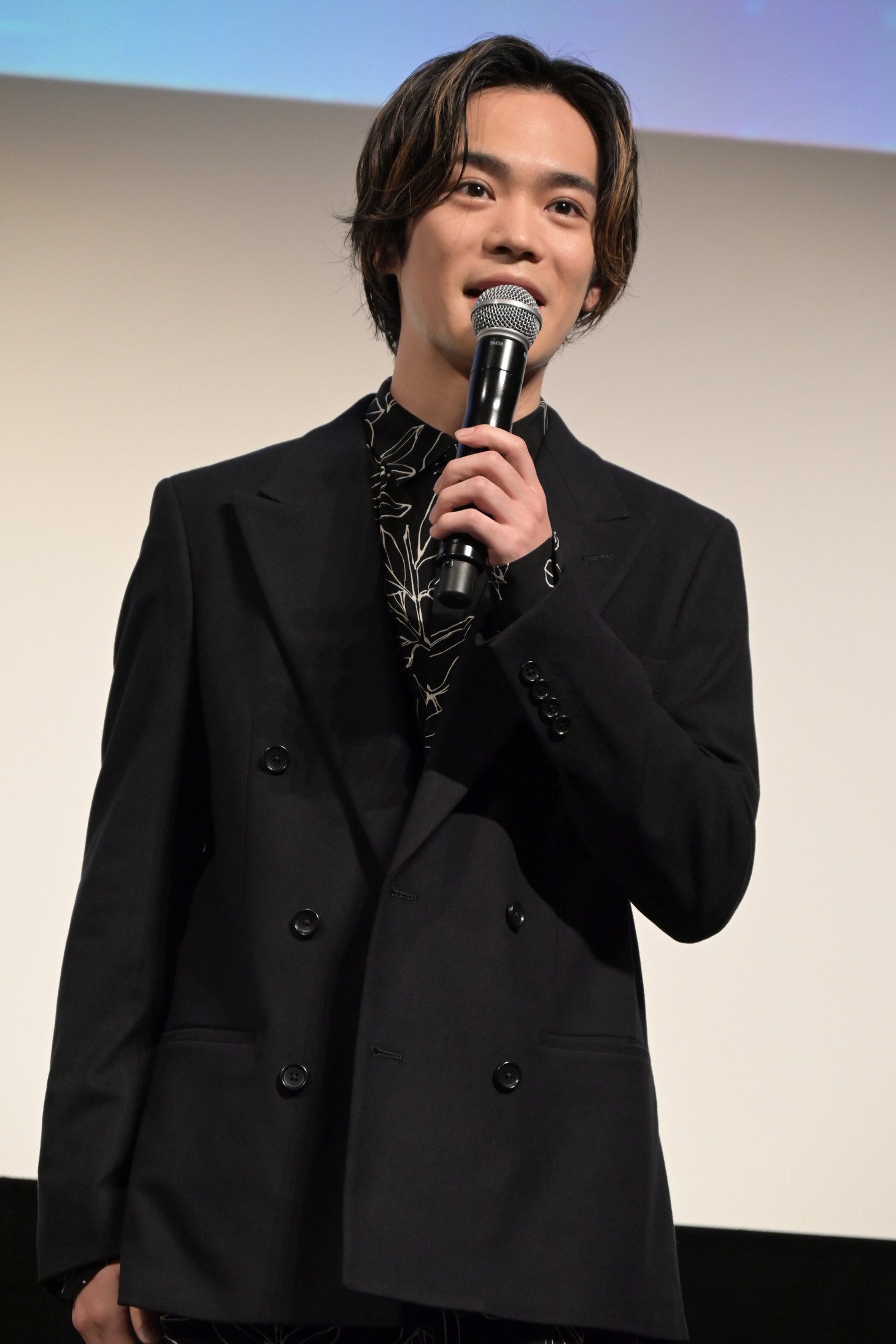 小野賢章