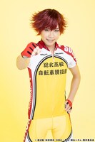 北乃颯希扮する鳴子章吉。