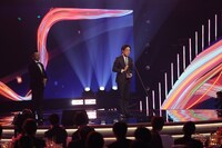 高橋祐馬氏（中央）