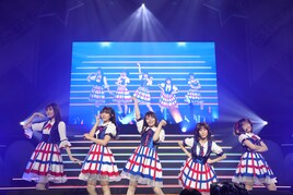 「シャインポスト」TINGS、HY:RAIN、螢がそれぞれの輝きでパフォーマンス