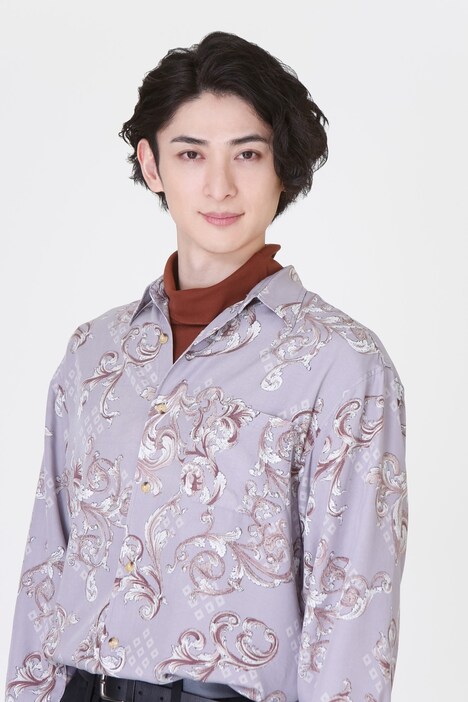 古川雄大扮する薫。