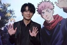 プレス内覧会に登壇した榎木淳弥。