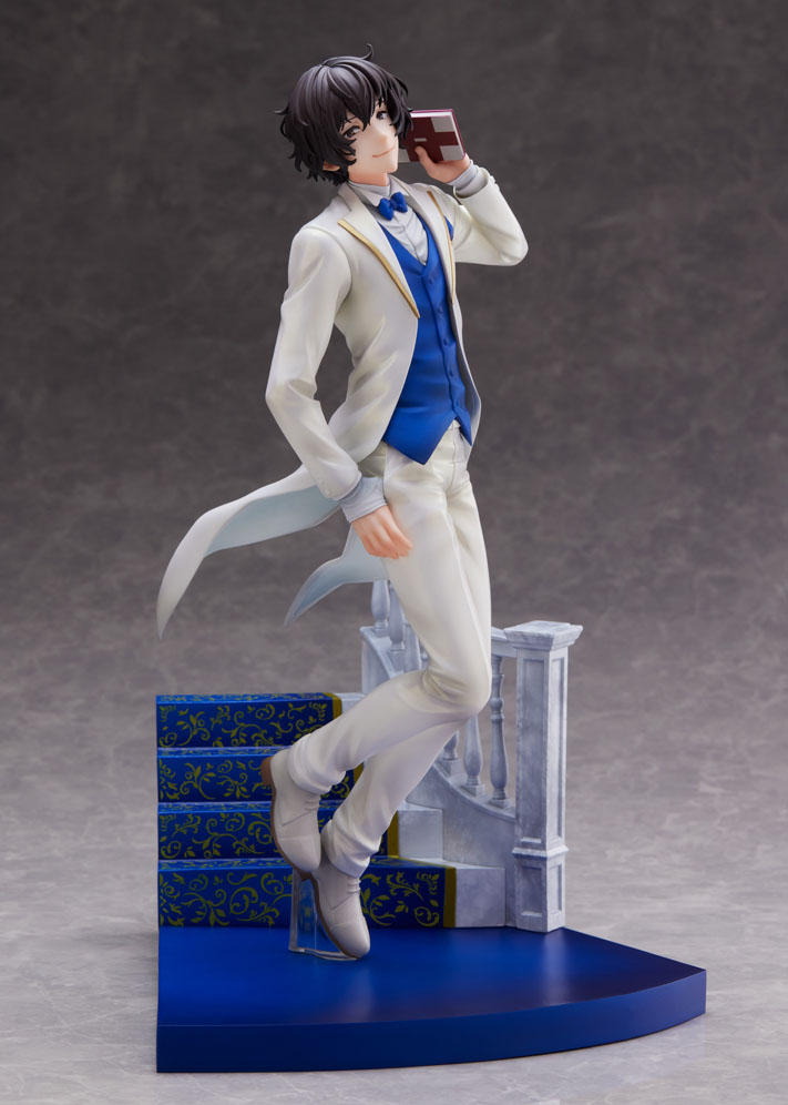 「太宰治 1/7スケールフィギュア」