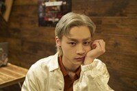 平井亜門扮するミツクリ。