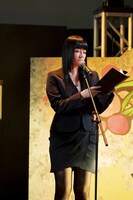 ショートエピソード「鉄華団の入団面接」の朗読に参加する田中理恵。