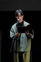 ショートエピソード「鉄華団の入団面接」の朗読に参加する梅原裕一郎。