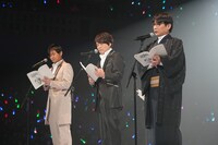 左から近藤勲役の千葉進歩、土方十四郎役の中井和哉、桂小太郎役の石田彰。