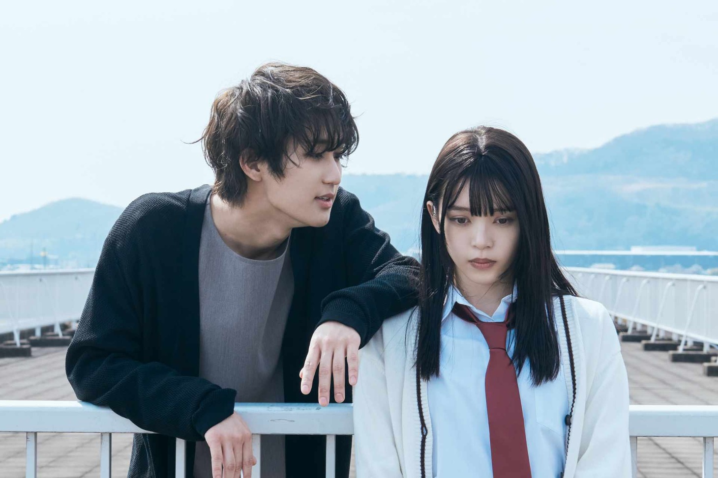 ドラマ「墜落JKと廃人教師」第1話場面写真