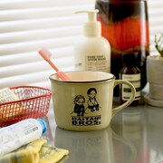 「ホーロー風マグカップ（灰谷兄弟）」