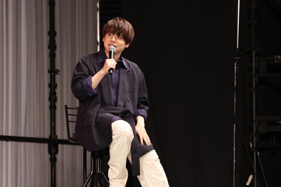 四乃森蒼紫役の内田雄馬。