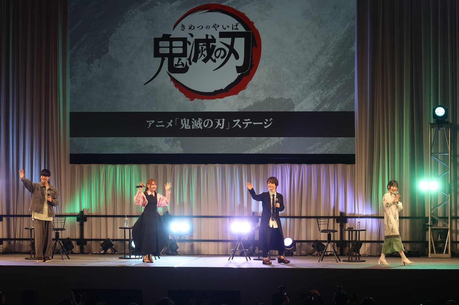 アニメ「鬼滅の刃」のステージイベントより。