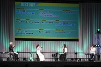 TVアニメ「SPY×FAMILY」ステージイベントの様子。Season1の年表を振り返るキャスト陣。