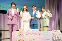 左から早見沙織、三石琴乃、井上麻里奈、佐倉綾音。