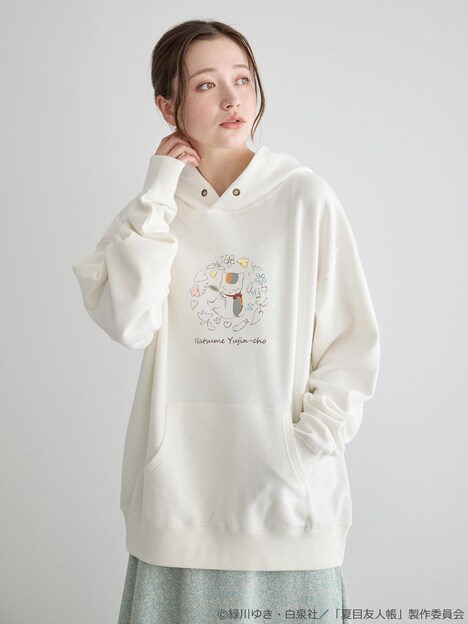 「夏目友人帳 ニャンコ先生ビッグパーカー」着用イメージ