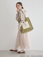 「夏目友人帳ニャンコ先生トートバッグ」使用イメージ。