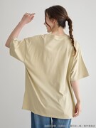 「夏目友人帳 ニャンコ先生ビッグTシャツ」着用イメージ。