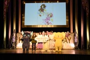 「さくらフェス2023」の様子。左からスッピー、くまいもとこ、丹下桜、岩男潤子、久川綾、ケロちゃん。