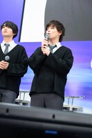 左から伊瀬結陸、生田鷹司。