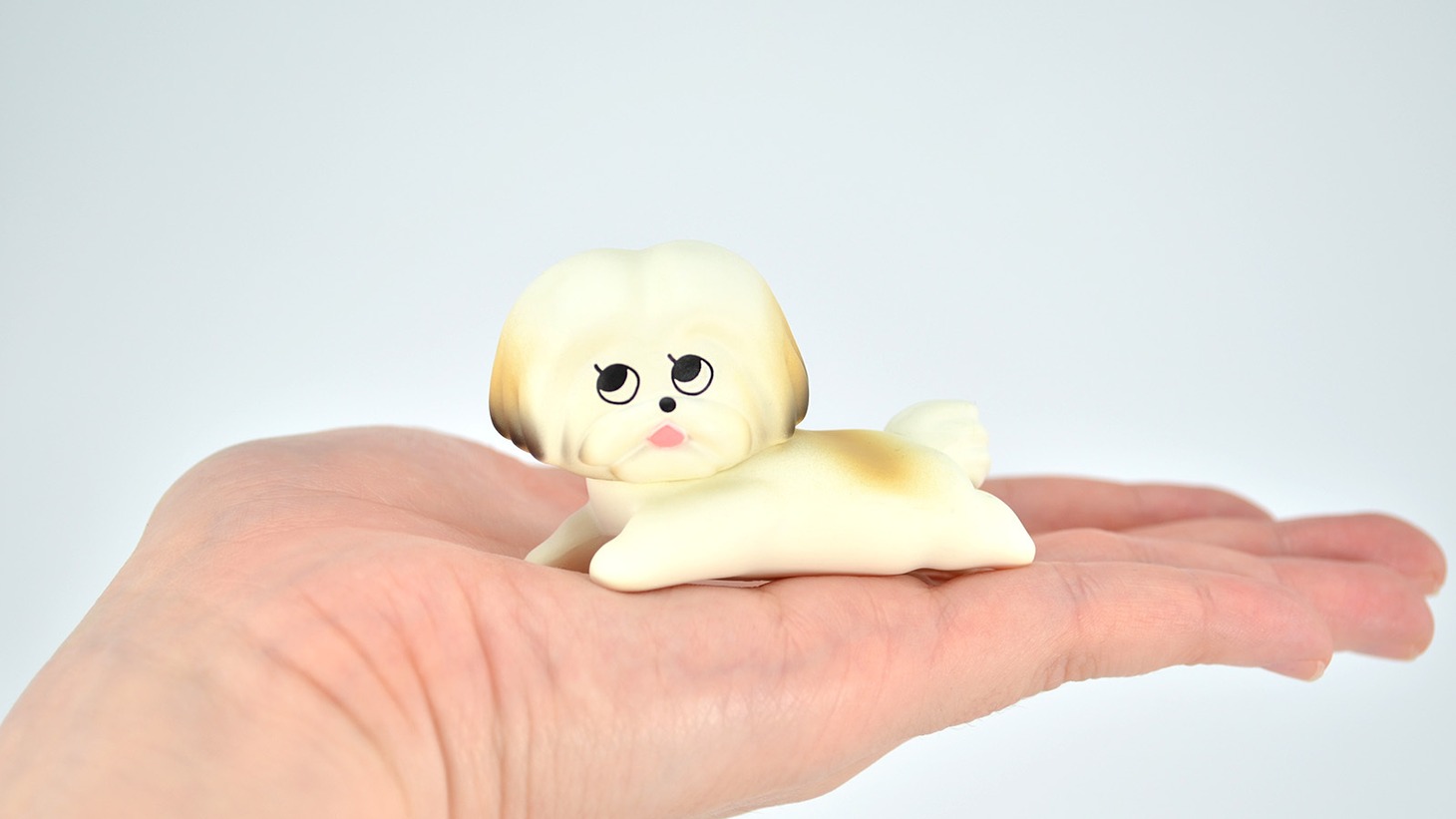「モコゾウ フィギュアコレクション」より、「リラックス　たまのごちそう『バナナ』」