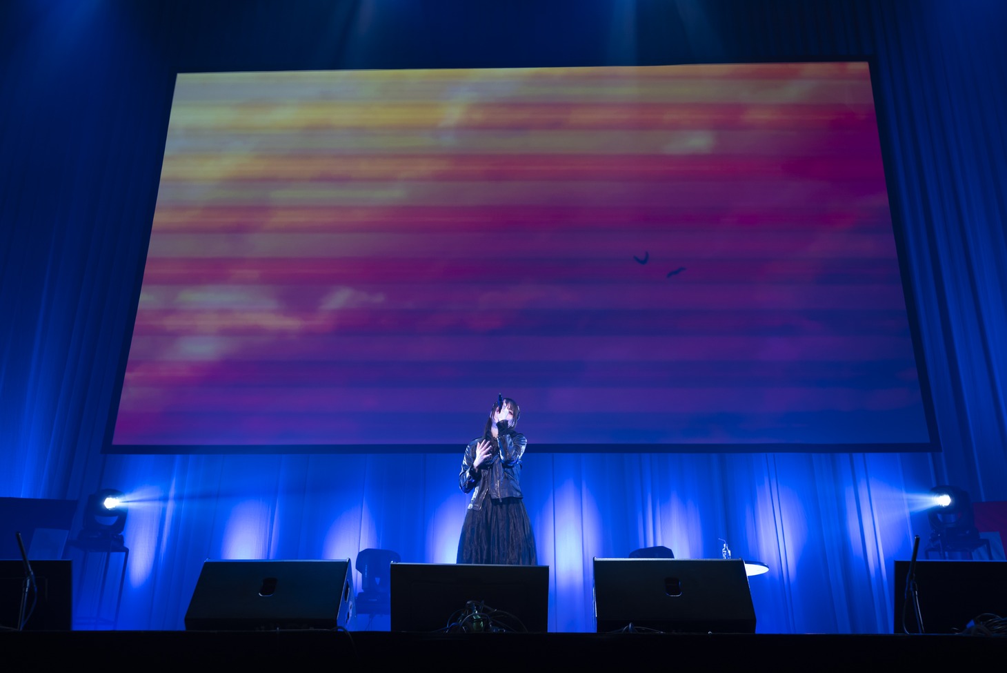 sanaのライブコーナーの様子。