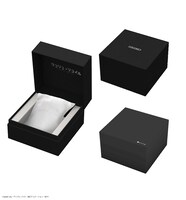 「リコリス・リコイル×SEIKO コラボレーションウォッチ」に付属する専用化粧箱。