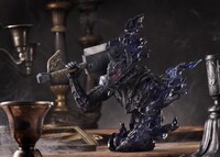 「ベルセルク」42巻特装版に同梱されるガッツ（狂戦士の甲冑）胸像フィギュア。