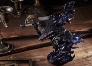 「ベルセルク」42巻特装版に同梱されるガッツ（狂戦士の甲冑）胸像フィギュア。