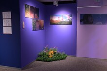 新海誠監督作品「すずめの戸締まり」展の様子。