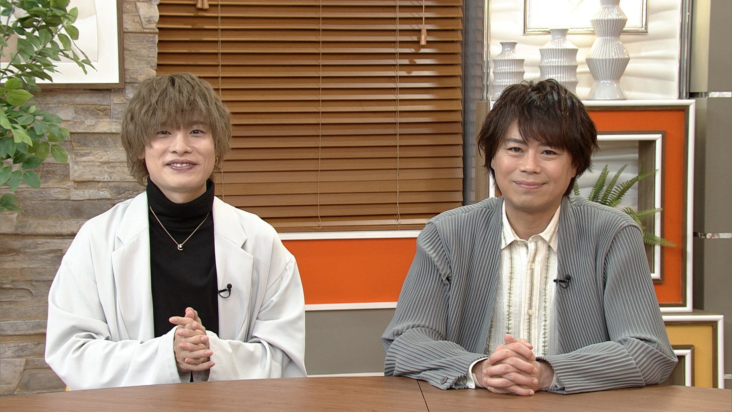 左から岡本信彦、浪川大輔。