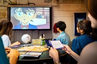 リアル脱出ゲーム×名探偵コナン「黒鉄の海中研究所からの脱出」のプレイイメージ。