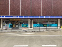 「EVANGELION KABUKICHO IMPACT」×ローソンの店舗イメージ。